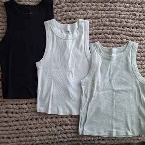Old Navy - Snug Tank Top - Set Of Three, Black Gray And White (Lot Of 3)